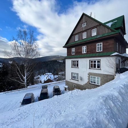 Astoria Inn スピンドレルフ・ムリン エクステリア 写真