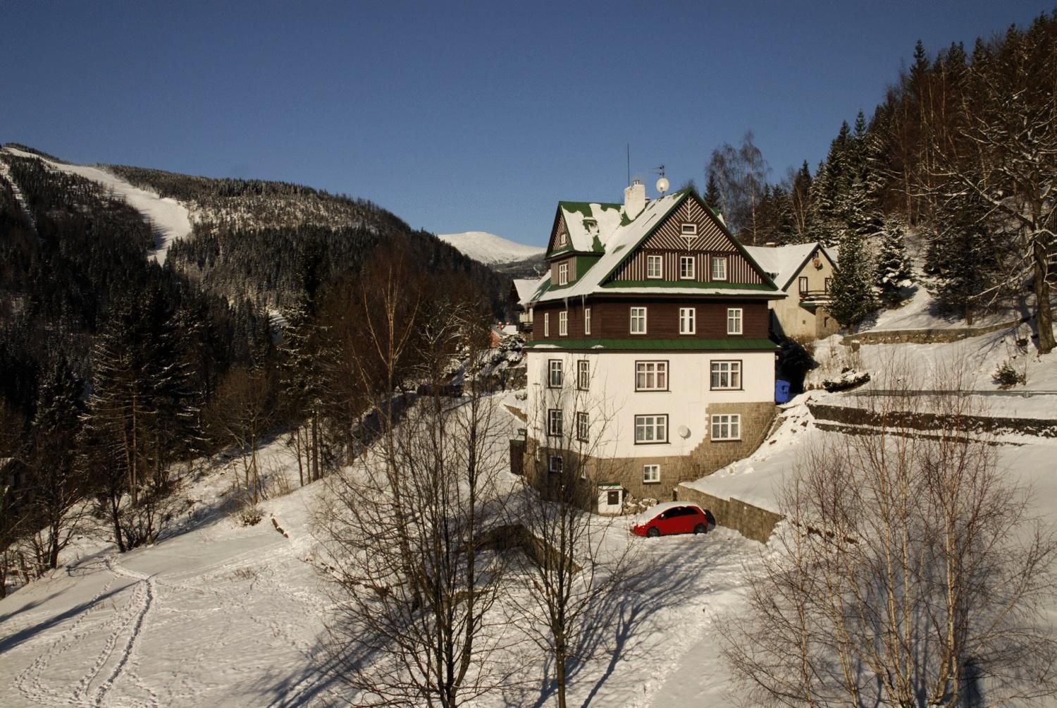 Astoria Inn スピンドレルフ・ムリン エクステリア 写真